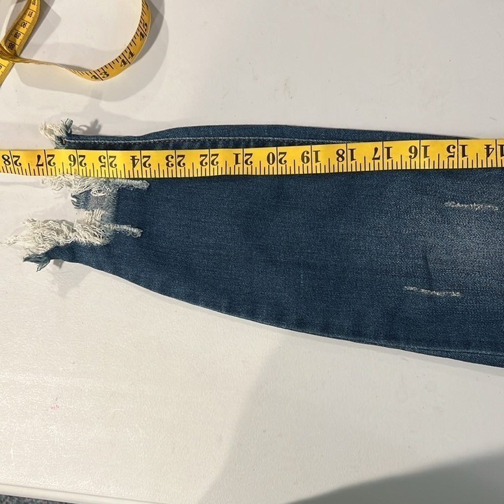Judy Blue Jeans Cropped Distressed Blue Wash Size 25 - Picture 12 of 14